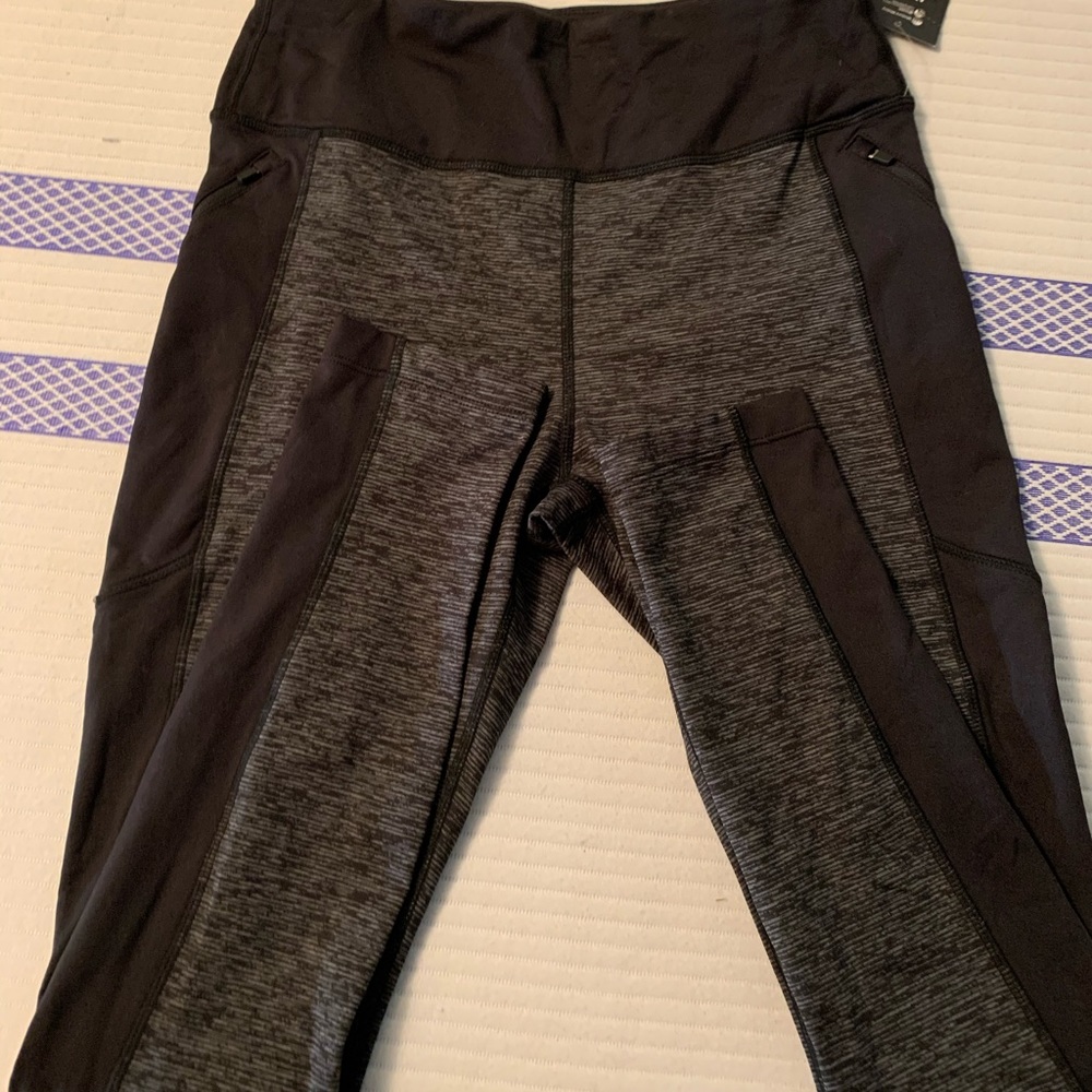 Work out leggings/ yoga pants